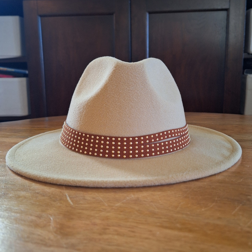 Womens Hat